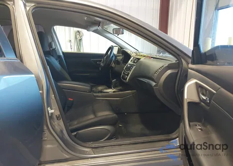 2018 Nissan Altima 2.5 Sr из США, поврежденный, VIN 1N4AL3AP5JC259808